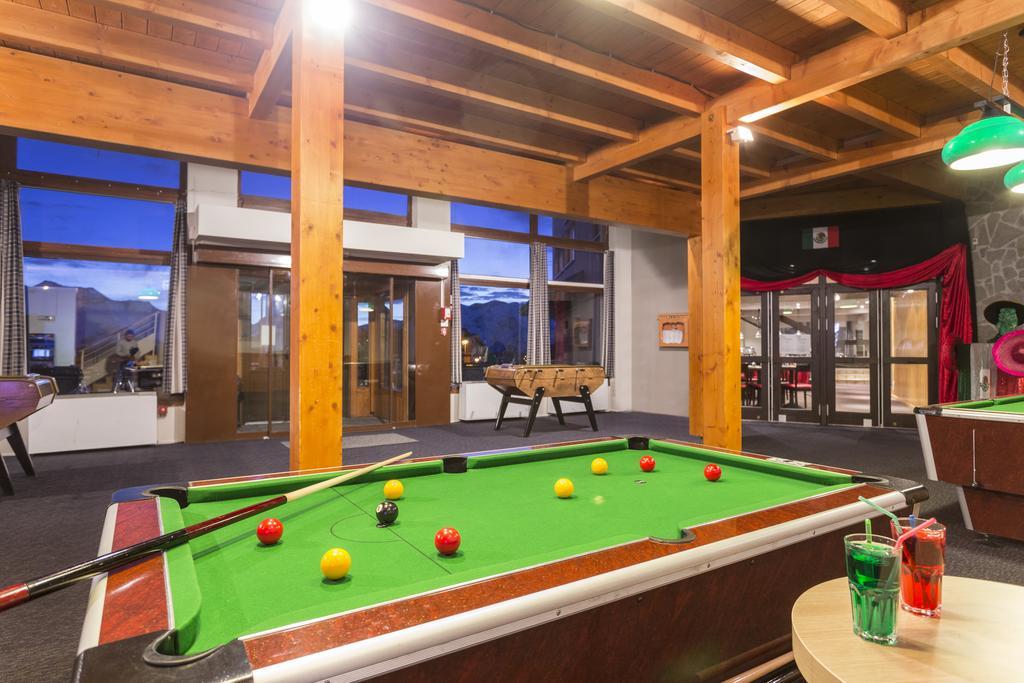Hotel Club Mmv Les Bergers **** Alpe d'Huez Kültér fotó
